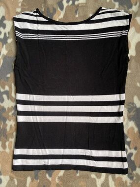 Kasper Women's Sleeveless Knit Top - Black/White Horizontal Stripe - Size Small